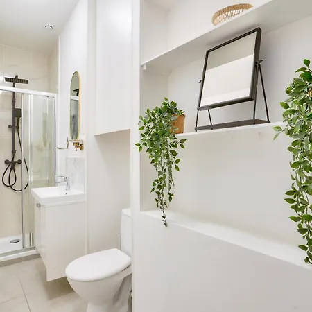2 Bedrooms In The 15th District Apartamento París