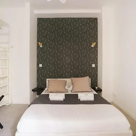2 Bedrooms In The 15th District 아파트 파리