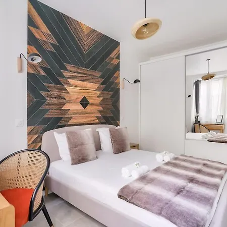 شقة 2 Bedrooms In The 15th District *