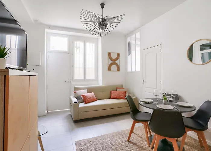 2 Bedrooms In The 15th District * Paris