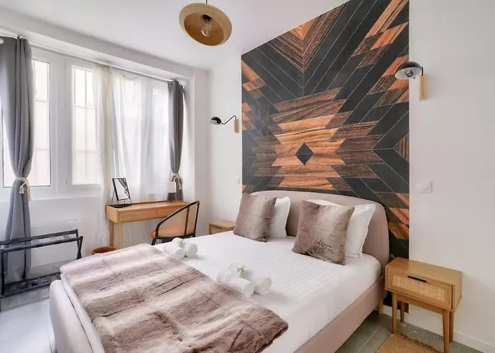 2 Bedrooms In The 15th District Lejlighed Paris
