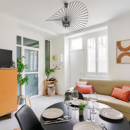 2 Bedrooms In The 15th District * פריז