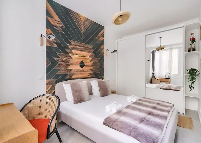Appartamento 2 Bedrooms In The 15th District *